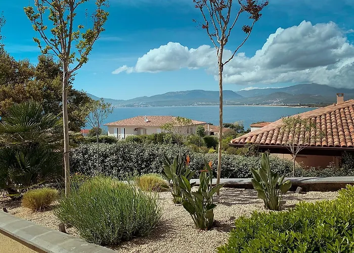 Semesterbostad Maison Vue